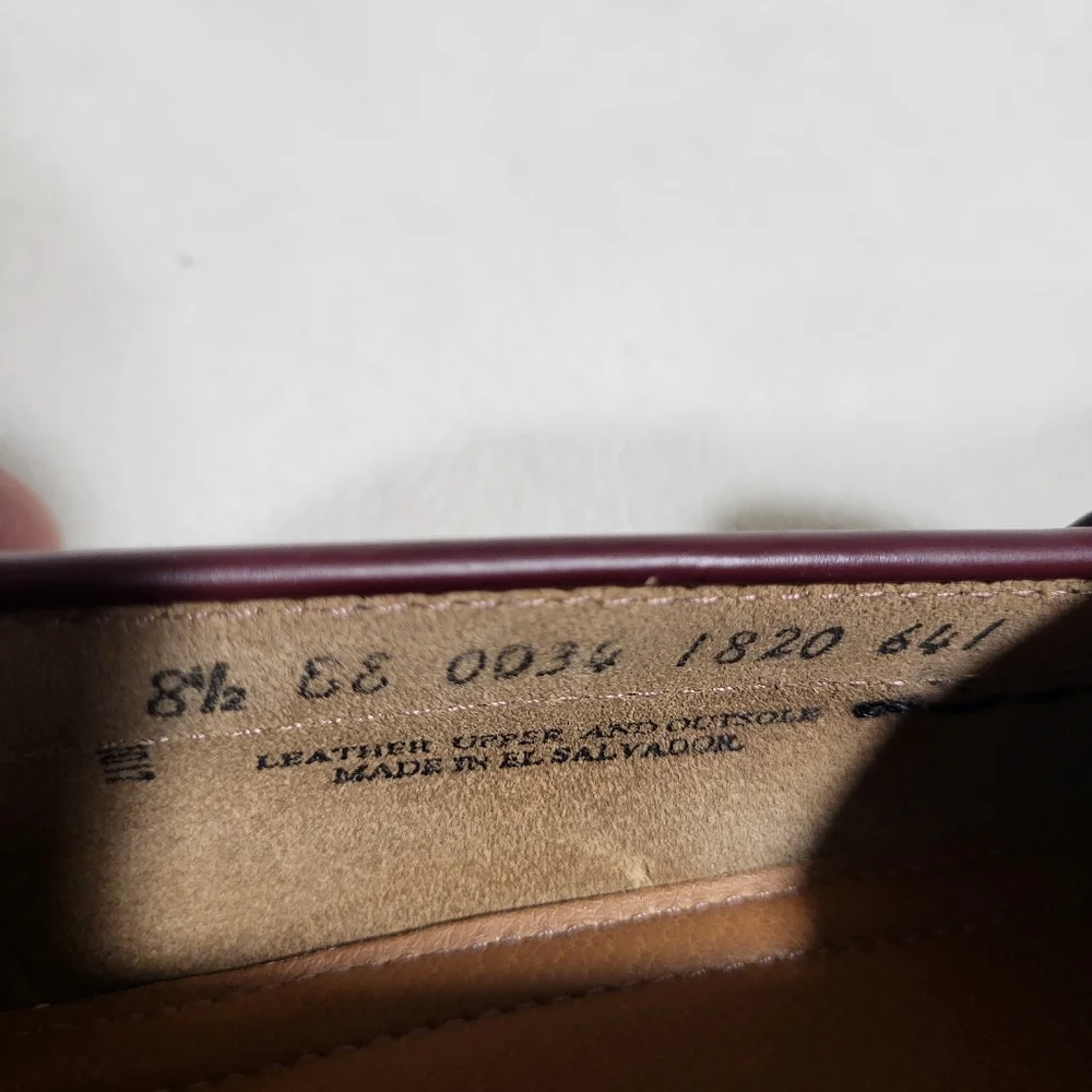 Weejuns G.H. Bass & Co. Stylish Burgundy Tassel Loafers for Mens Size 8.5